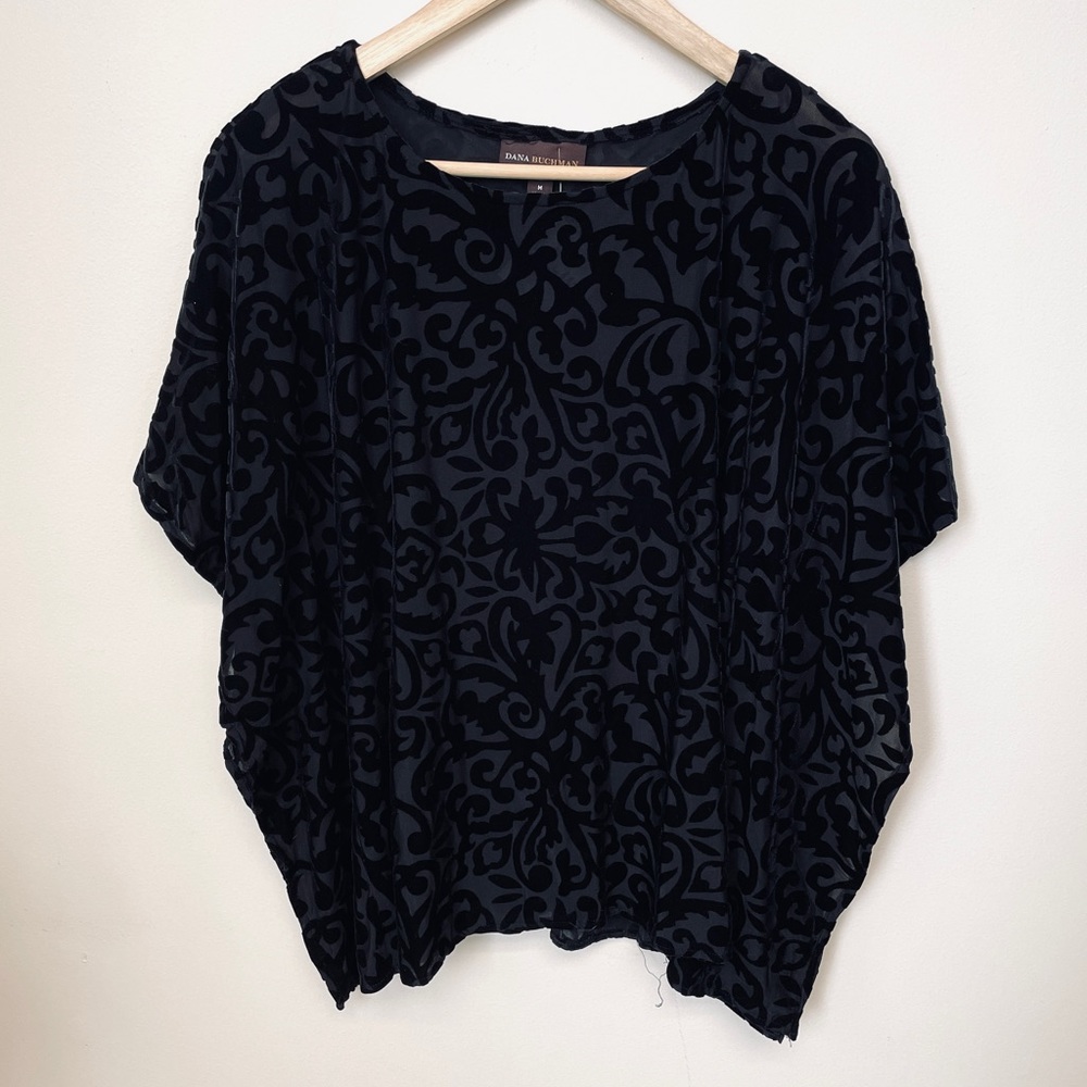 Dana Buchman Black Velvet Scroll Poncho Style Flowy Top Medium‎